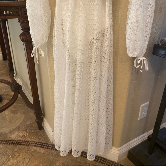 BANDIT AND THE BABE White Plunge Long Sleeve Beach Dress w/ Gold Accent-Large - Picture 4 of 10